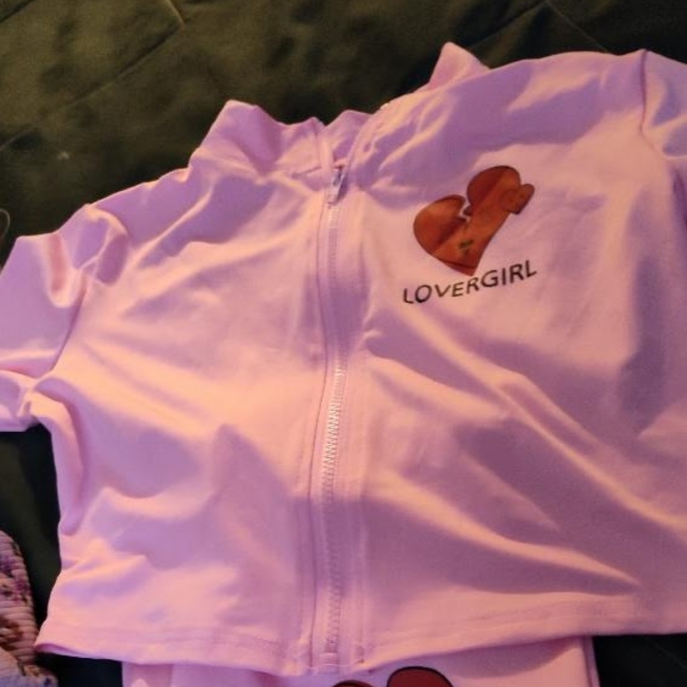 Women's Pants And Jacket Set Size Medium (They fit so awesome)